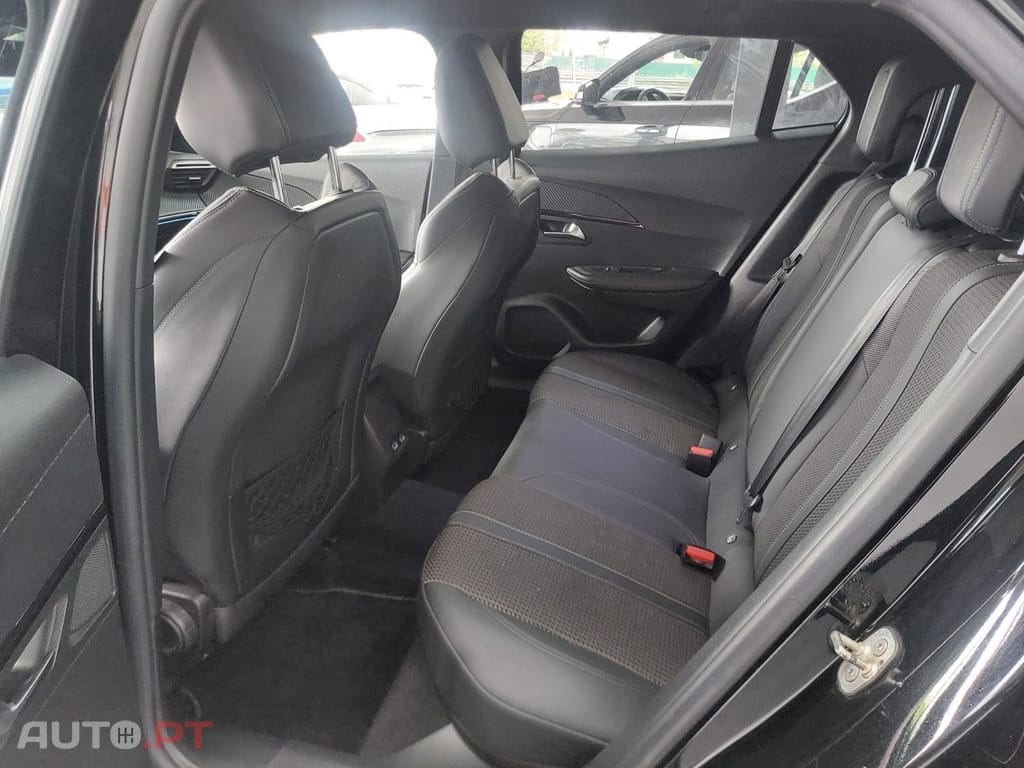 Peugeot 2008 1.2 PureTech GT Line