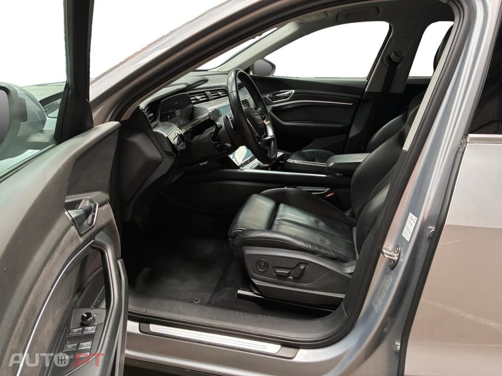 Audi E-Tron 50 quattro