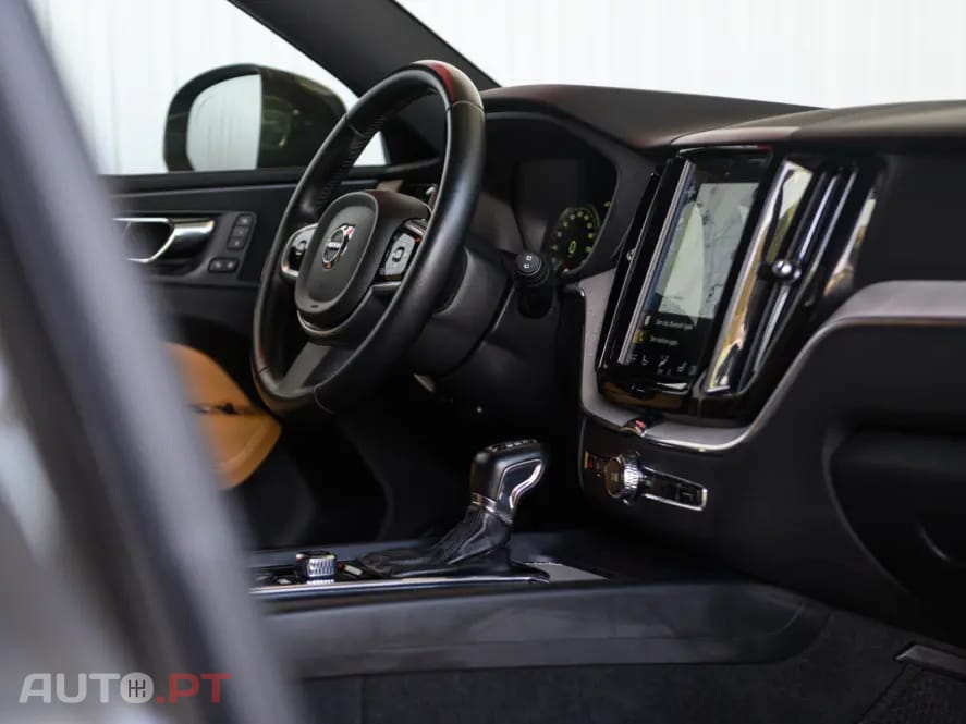 Volvo XC60 2.0 D4 Inscription AWD Geartronic