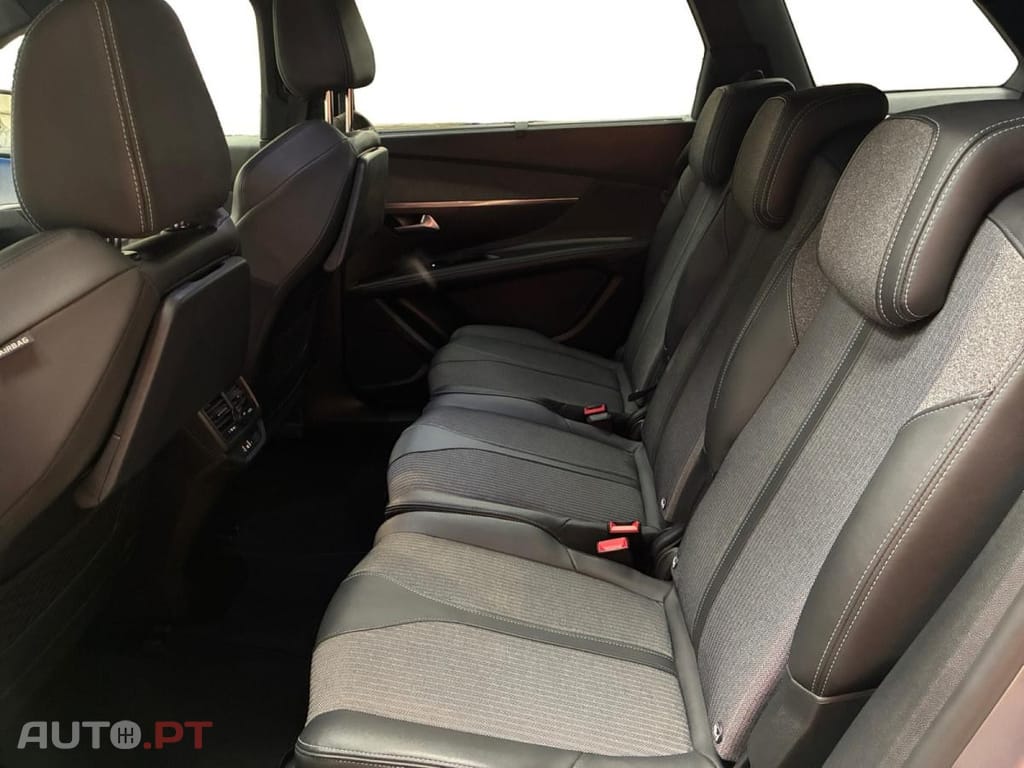 Peugeot 5008 1.5 BlueHDi Allure Pack EAT8