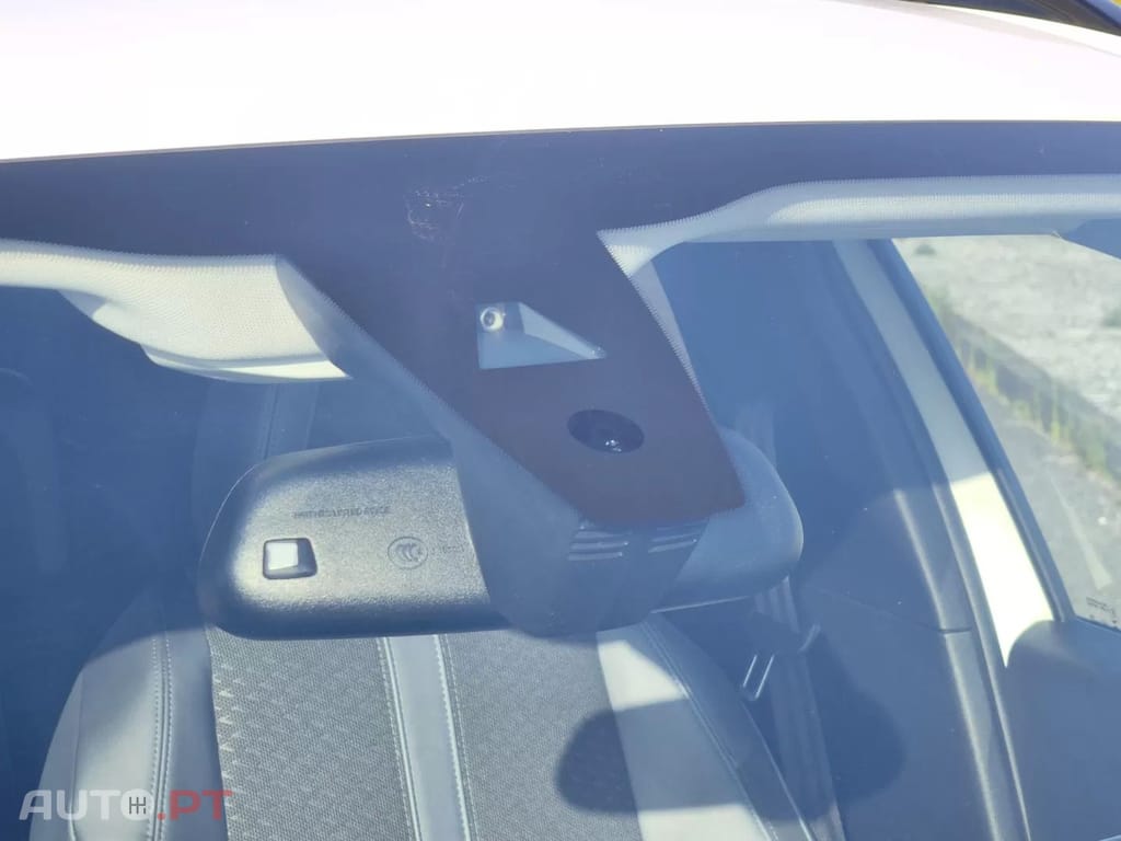 Peugeot 2008 PureTech 130 EAT8 Allure