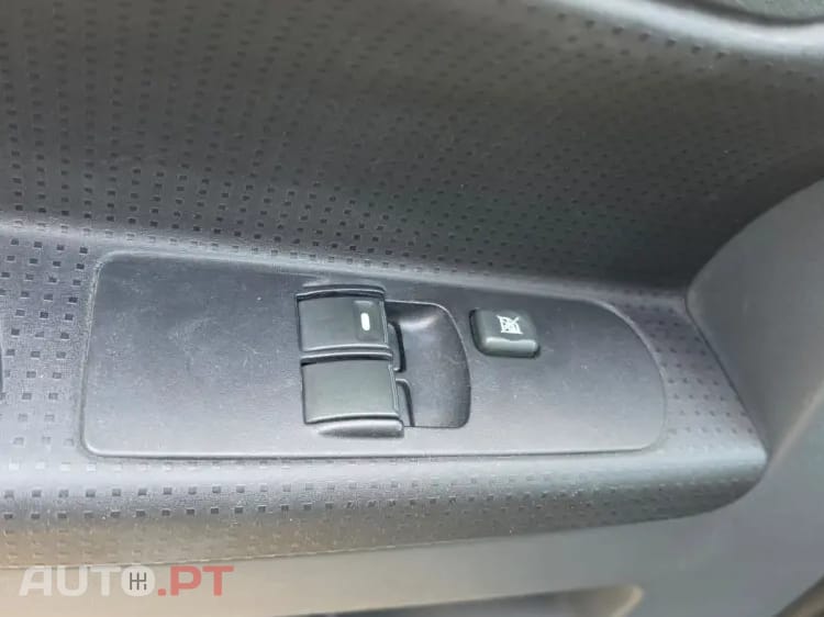 Mitsubishi Colt 1.3 Invite CA