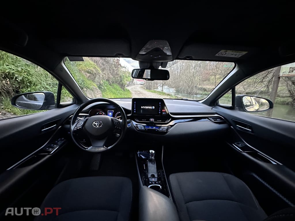 Toyota C-HR 1.8 Hybrid Lounge