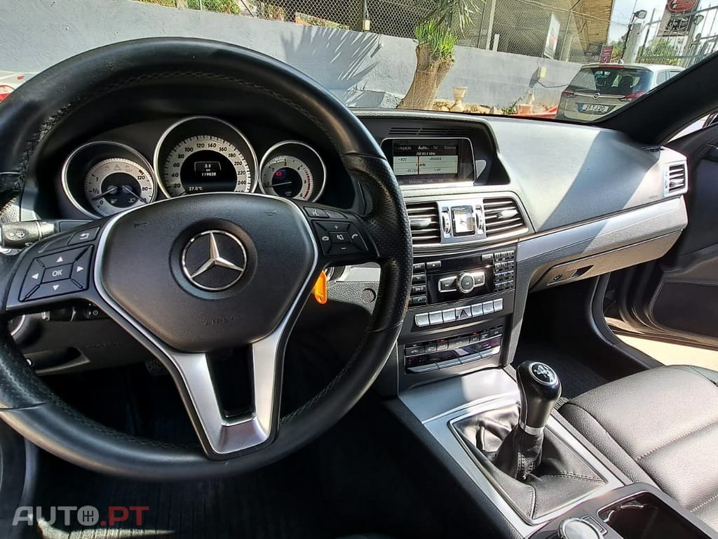 Mercedes-Benz E 220 CDi BlueEfficiency