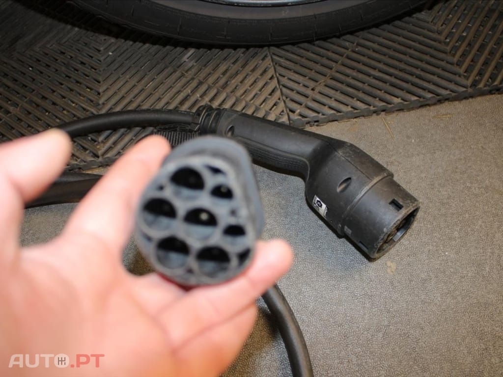 Tesla Model 3 AWD Dual Motor Performance