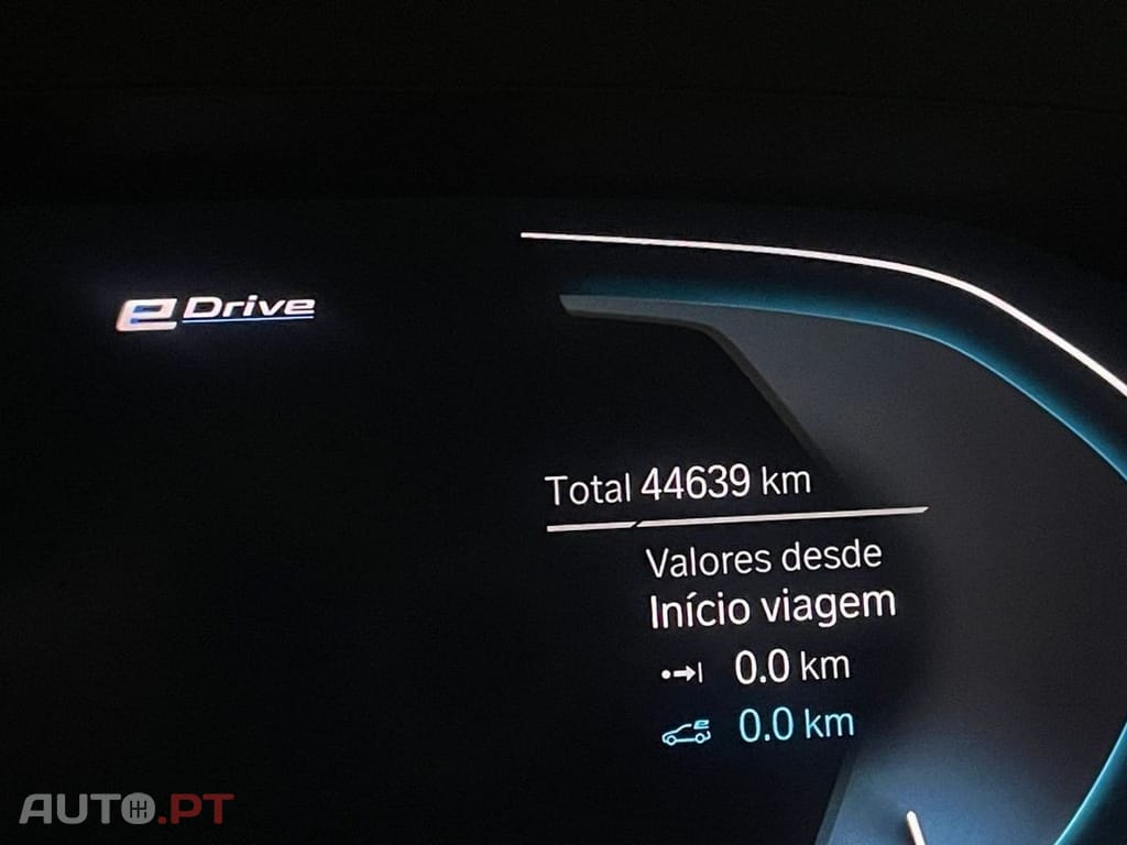 BMW 330 e Touring Pack M Auto