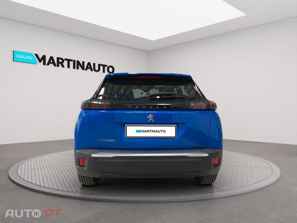 Peugeot E-2008 50 kWh Active Pack