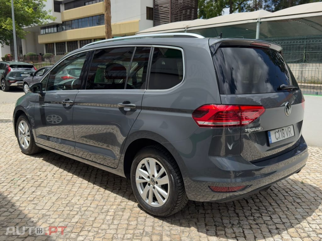 Volkswagen Touran 2.0 TDI Highline