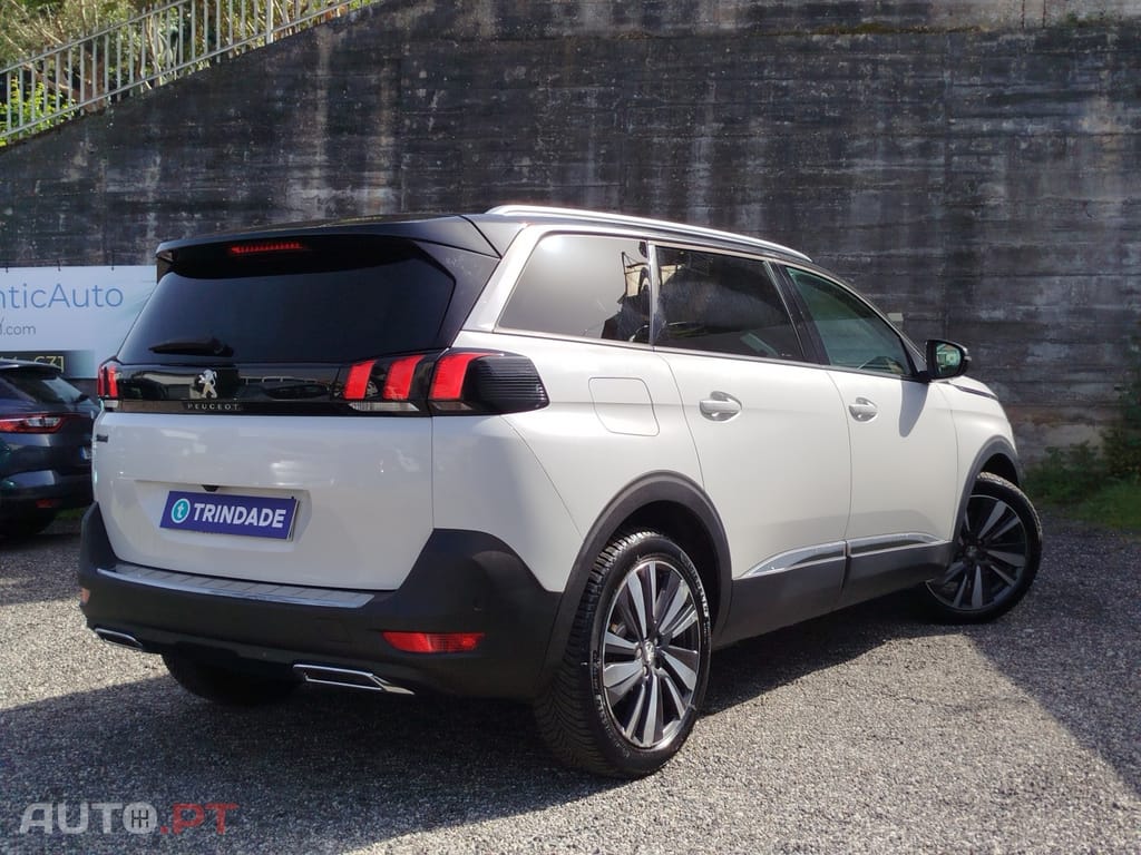 Peugeot 5008 1.2 PureTech Allure J18