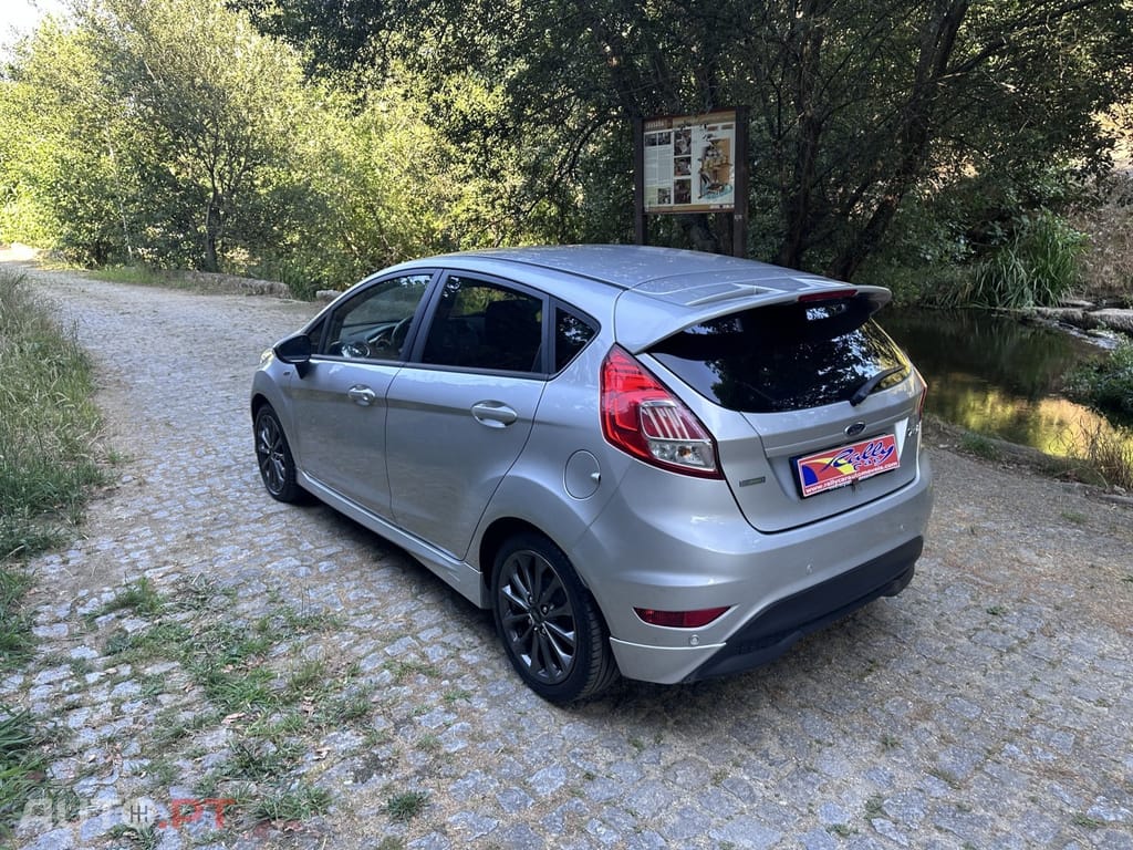 Ford Fiesta 1.0 EcoBoost S&S ST-LINE