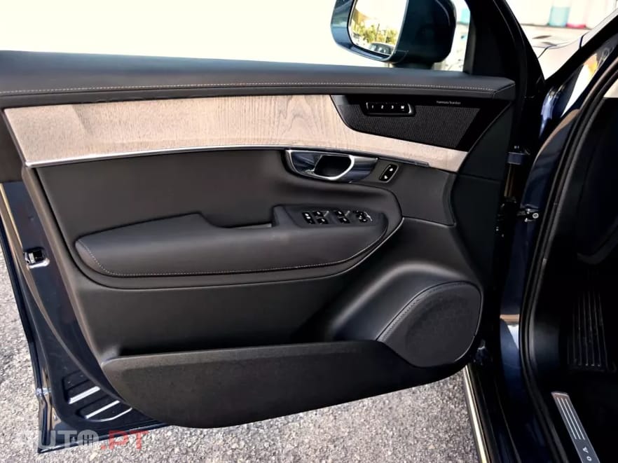 Volvo XC90 2.0 T8 PHEV Inscription Expression AWD