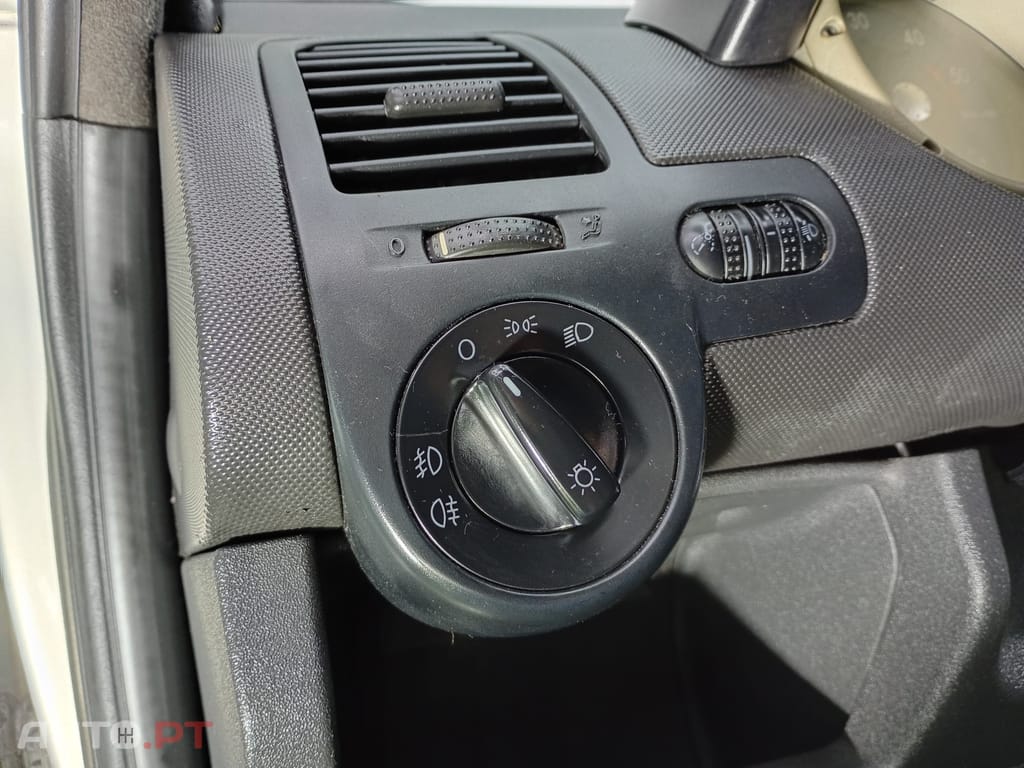 Volkswagen Polo 1.4 TDi Confortline ABS