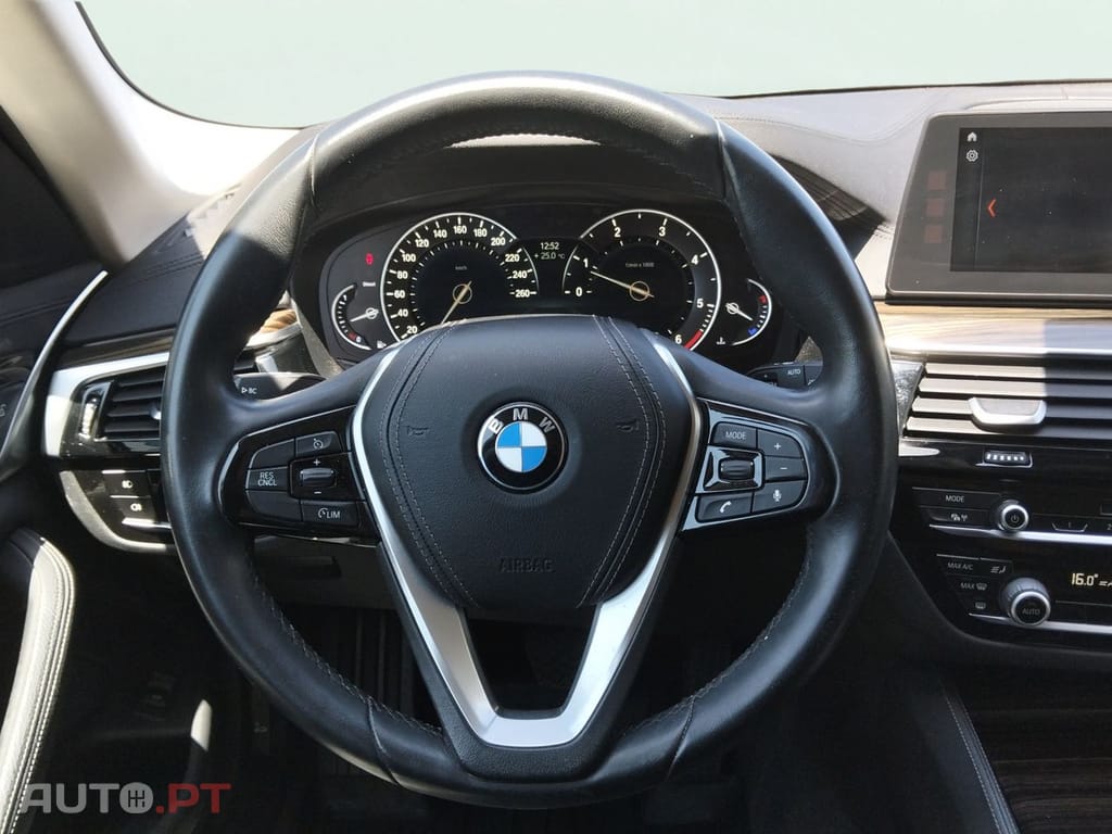 BMW 525 d Line Luxury Auto