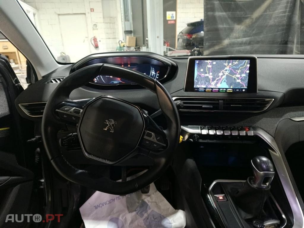 Peugeot 5008 1.5 BlueHDi Allure