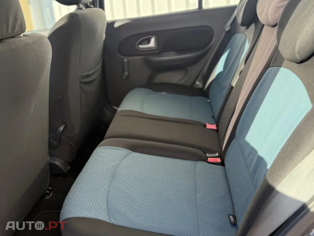 Renault Clio 1.2 16V SE Storia