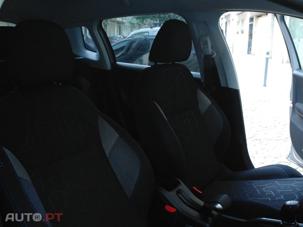 Peugeot 2008 1.2 PureTech Style