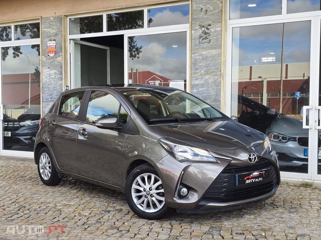 Toyota Yaris 1.0 VVT-i Comfort +PS Style+P.Techno