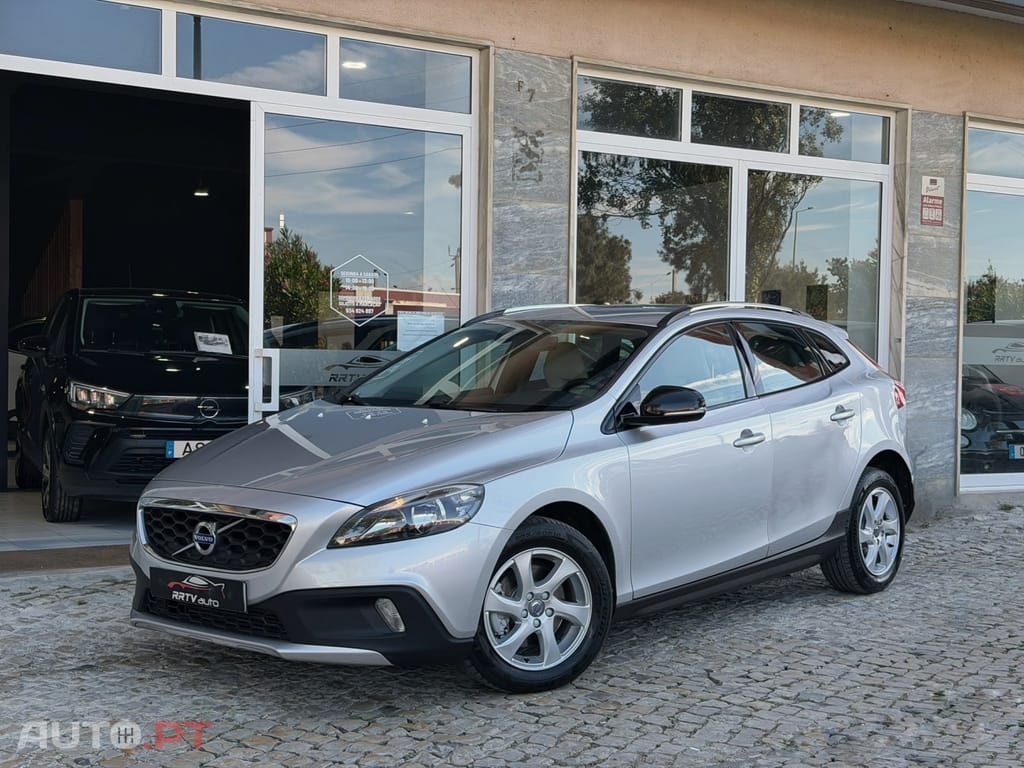 Volvo V40 Cross Country 1.6 D2 Momentum