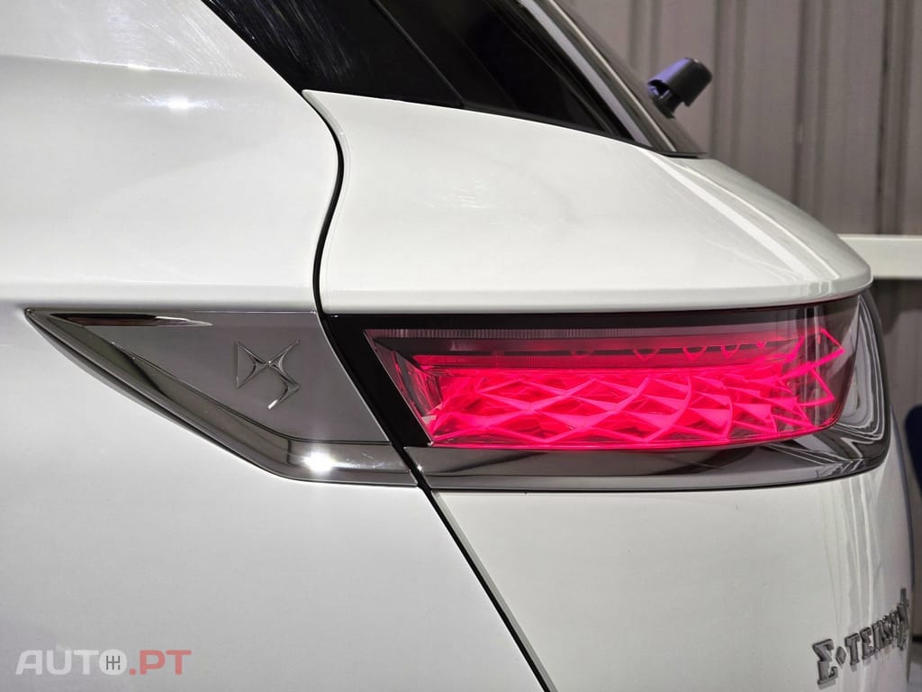 DS DS7 Crossback E-Tense Bastille+ EAT8