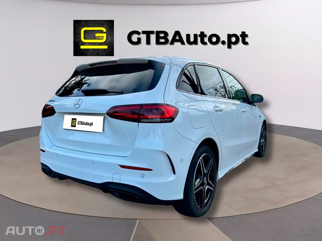 Mercedes-Benz B 250 I.V.A DEDUTIVEL e AMG Line Night