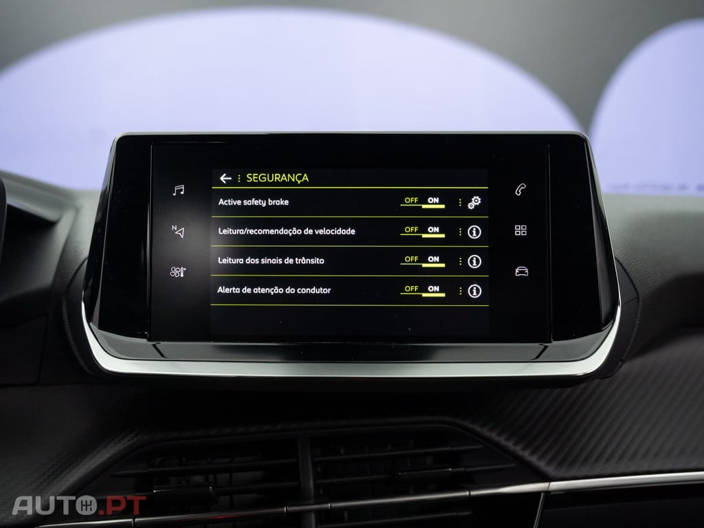 Peugeot 2008 1.5 BlueHDi Allure Pack EAT8