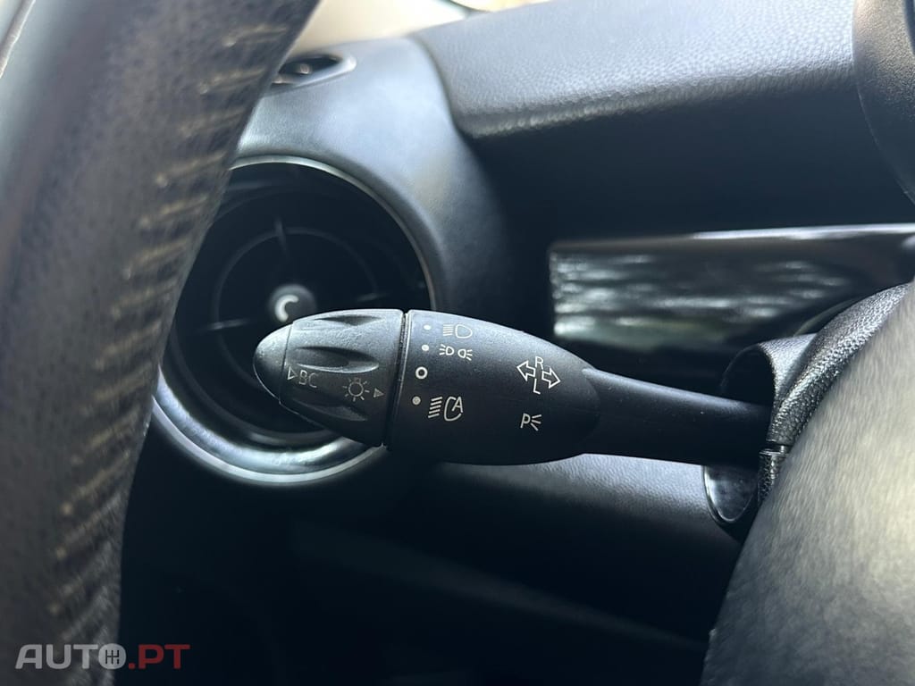 MINI Cooper Cooper D