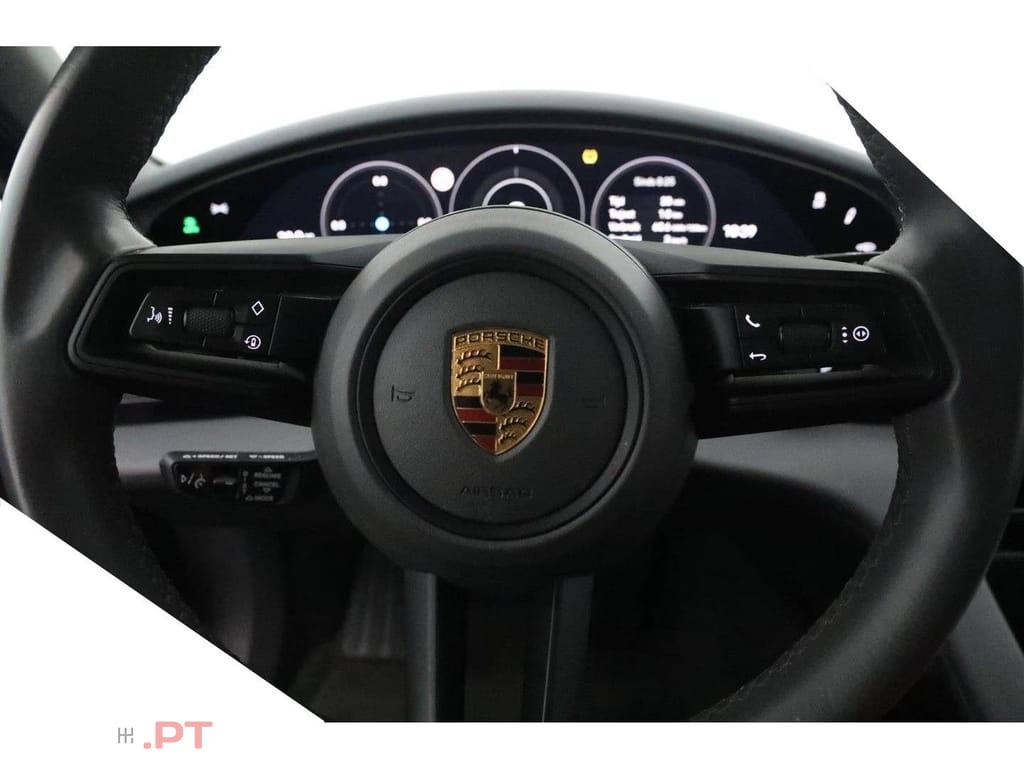 Porsche Taycan 4