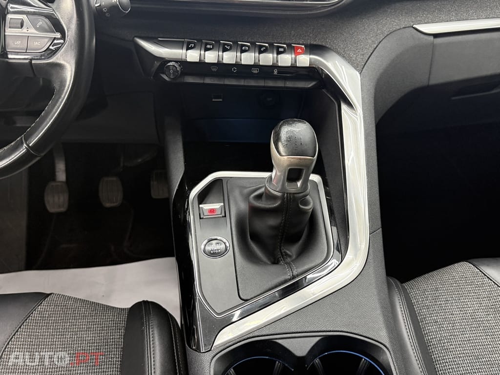 Peugeot 3008 1.5 BlueHDi Allure