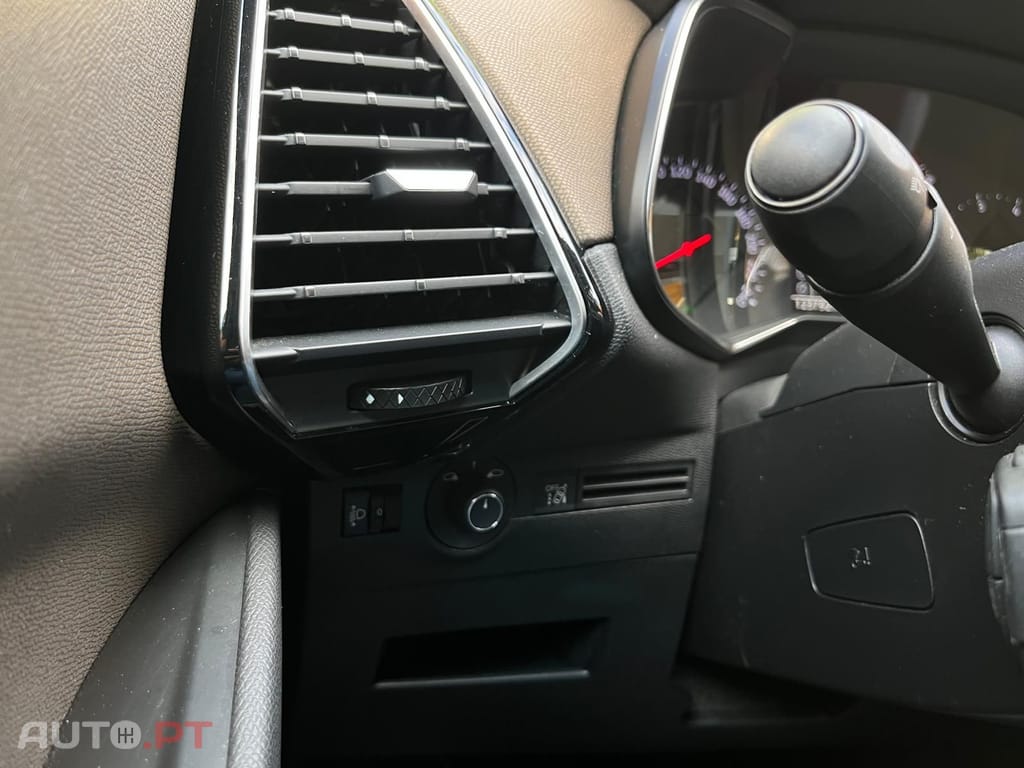 DS DS7 Crossback 1.5 BlueHDI EAT8
