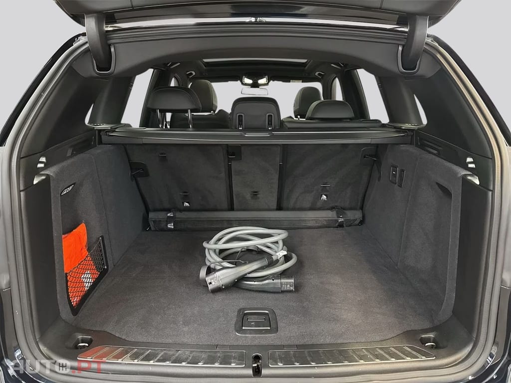 BMW iX3 I.V.A DEDUTIVEL 