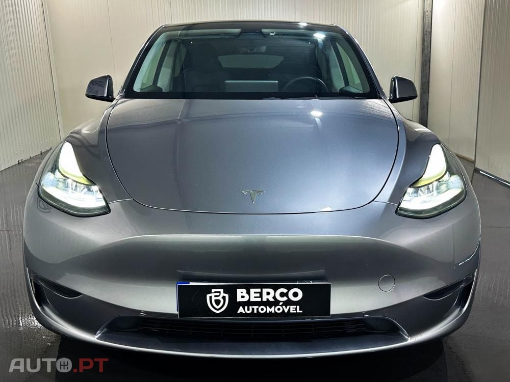 Tesla Model Y Long Range Dual Motor AWD