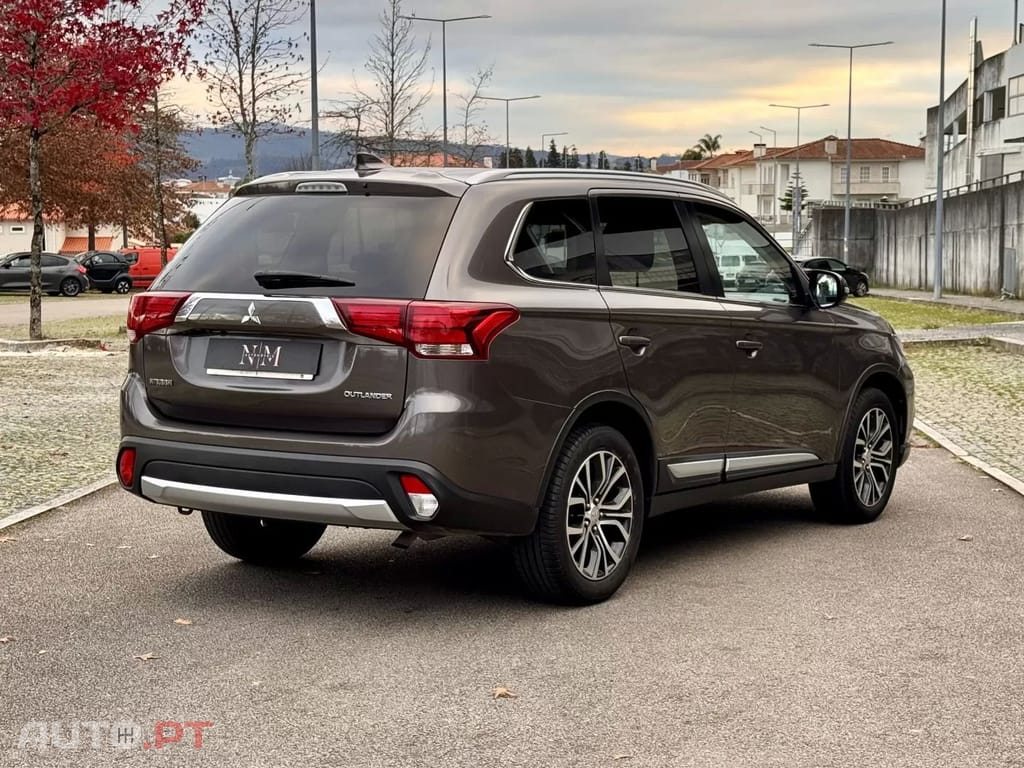 Mitsubishi Outlander 2.2 DI-D Intense