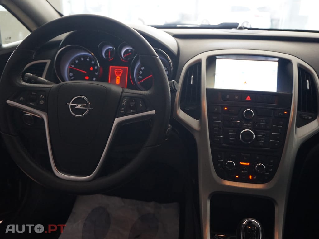 Opel Astra GTC 1.4 Turbo