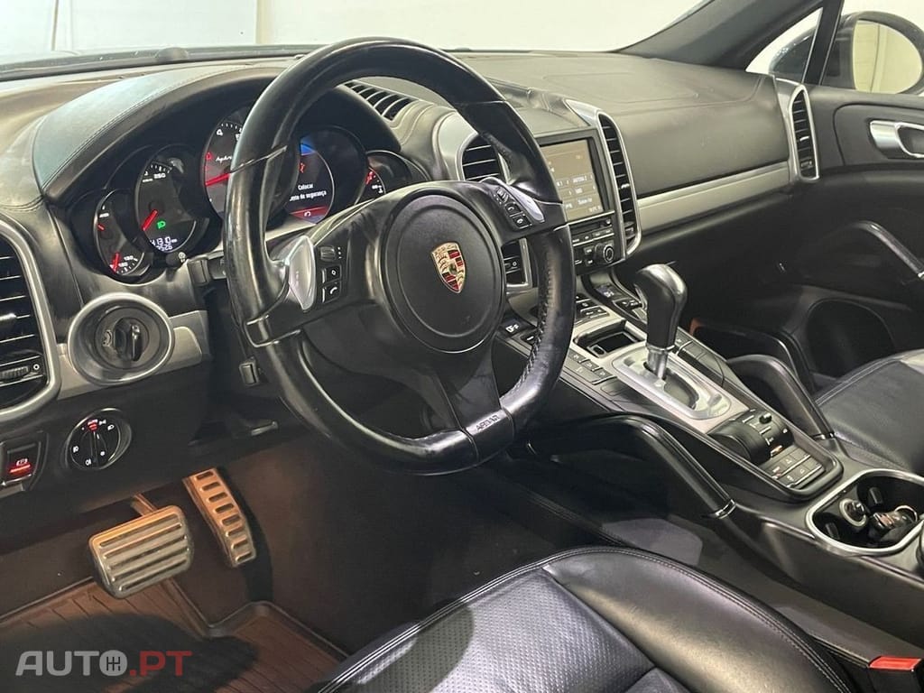 Porsche Cayenne S Hybrid