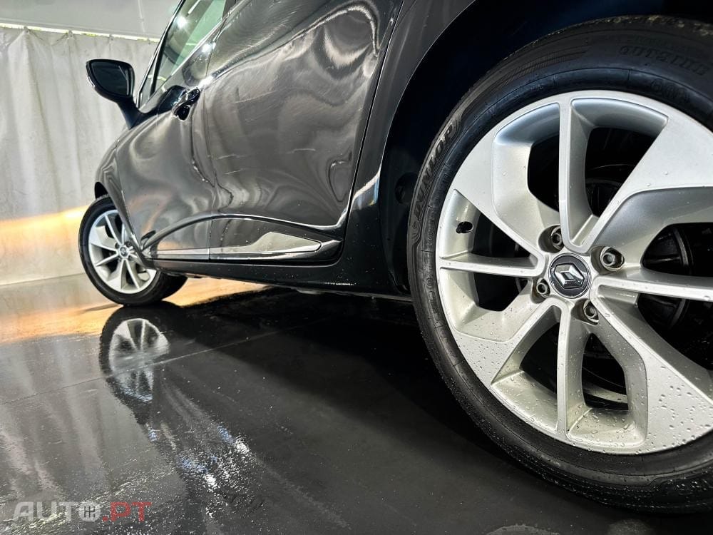 Renault Clio Sport Tourer ST Limited Edition