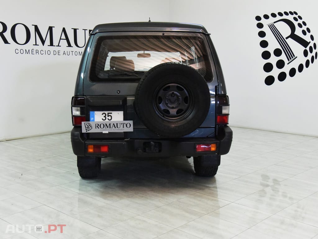Mitsubishi Pajero 2.5TD GLX LONGO 7L