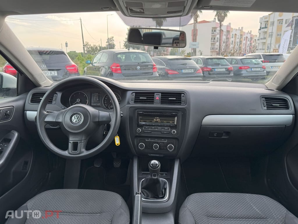Volkswagen Jetta 1.6 TDi Confortline BM