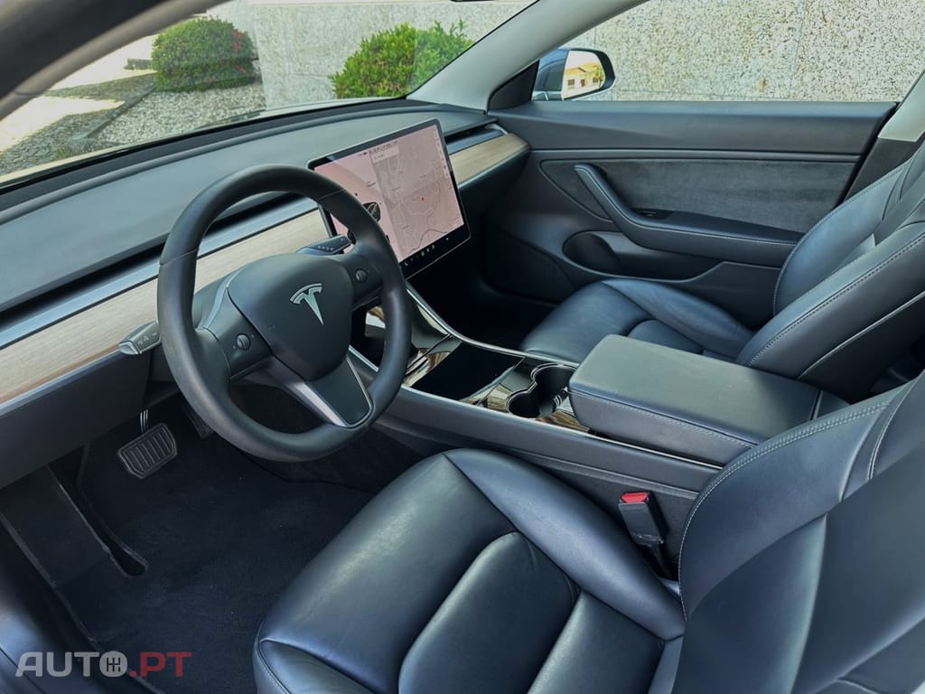Tesla Model 3 Long-Range Dual Motor AWD