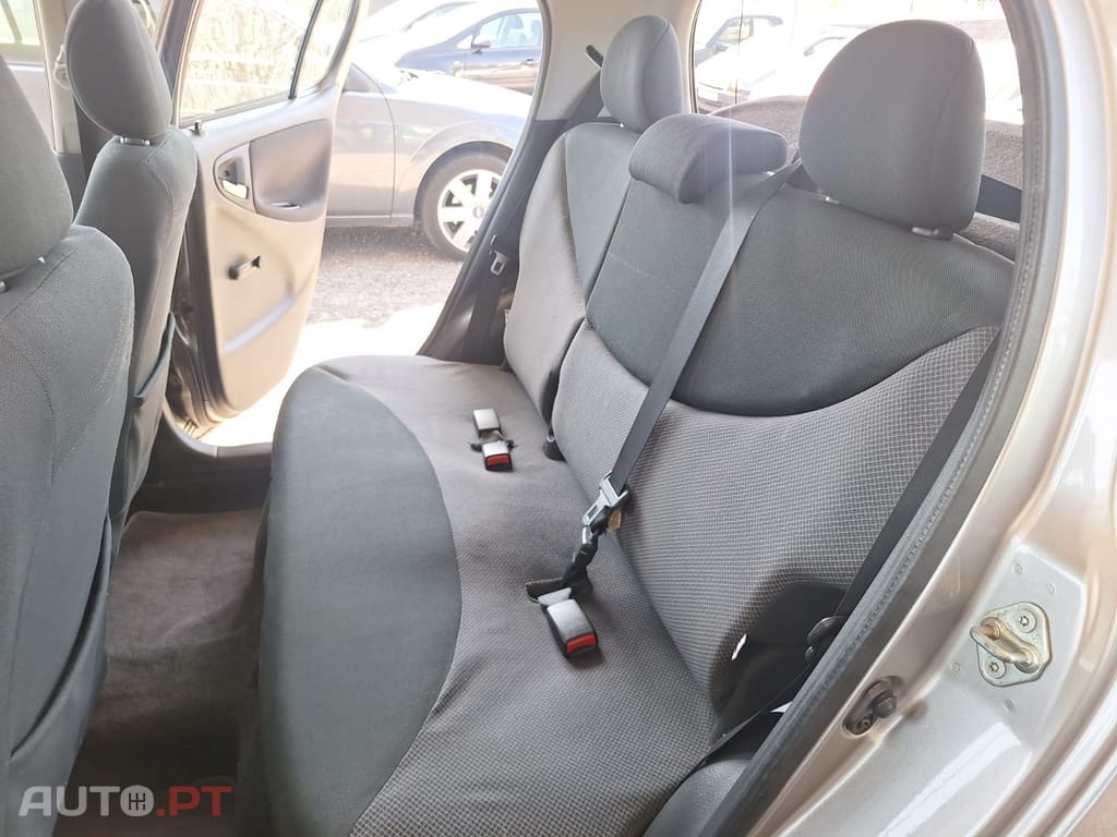Toyota Yaris 1.0 Sol