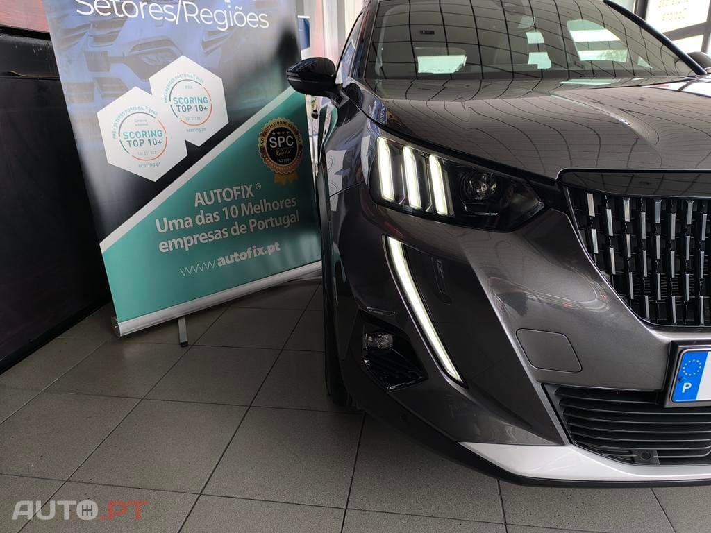 Peugeot 2008 1.5 BlueHDi GT EAT8