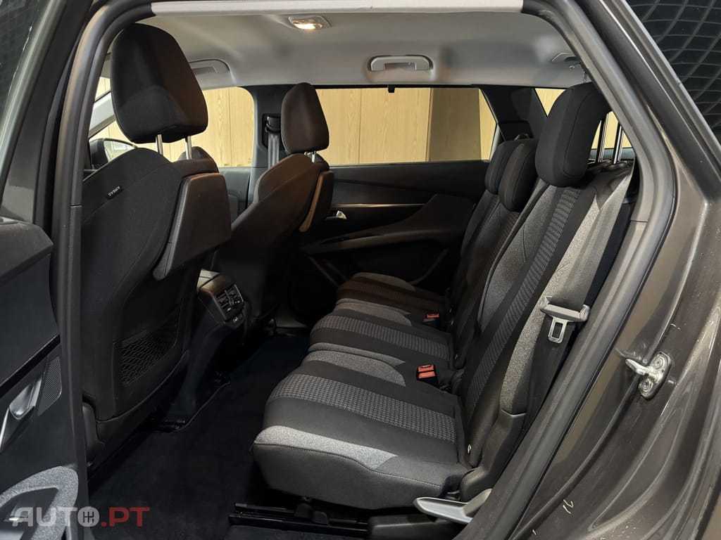 Peugeot 5008 1.5 BlueHDi Active Pack EAT8