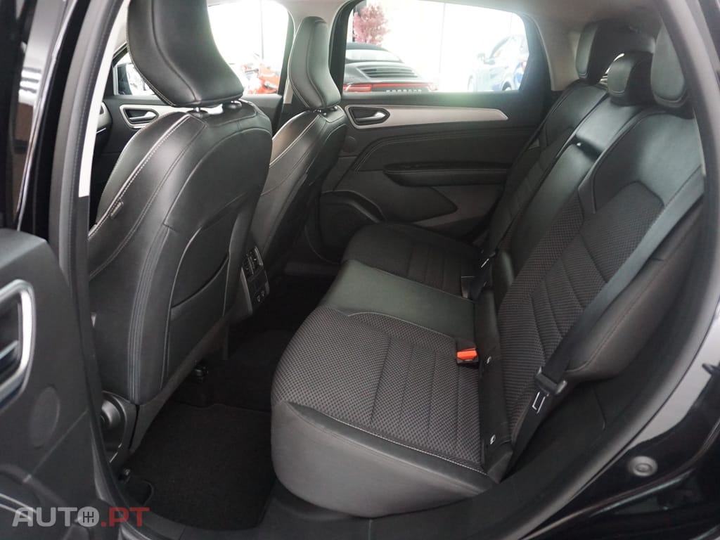 Renault Arkana 1.6 E-Tech Intens