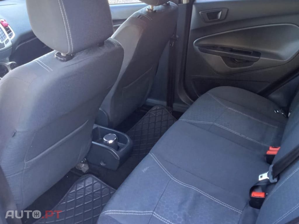 Ford Fiesta Titanium