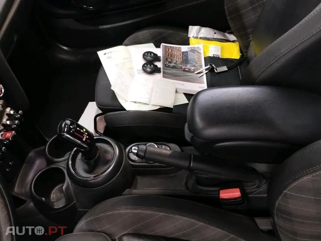 MINI Cabrio Cooper S Auto Desportiva