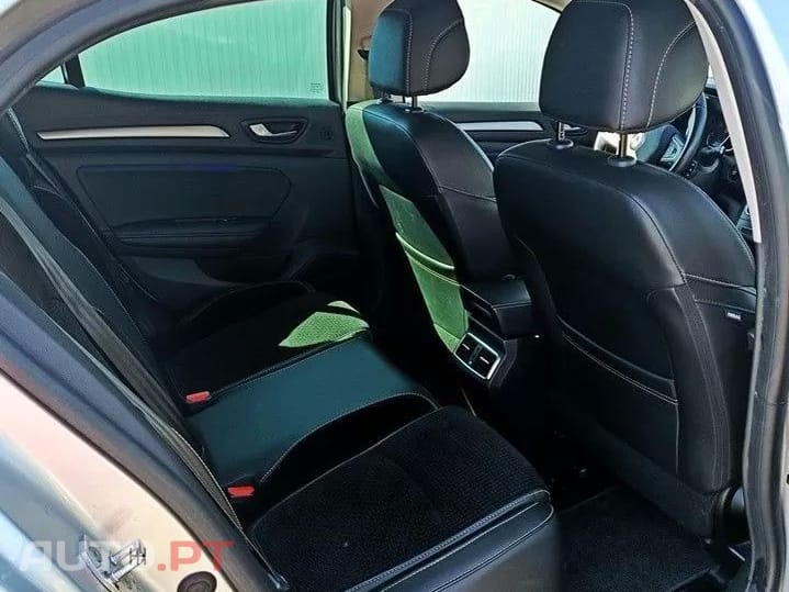 Renault Mégane 1.5 Blue dCi Intens
