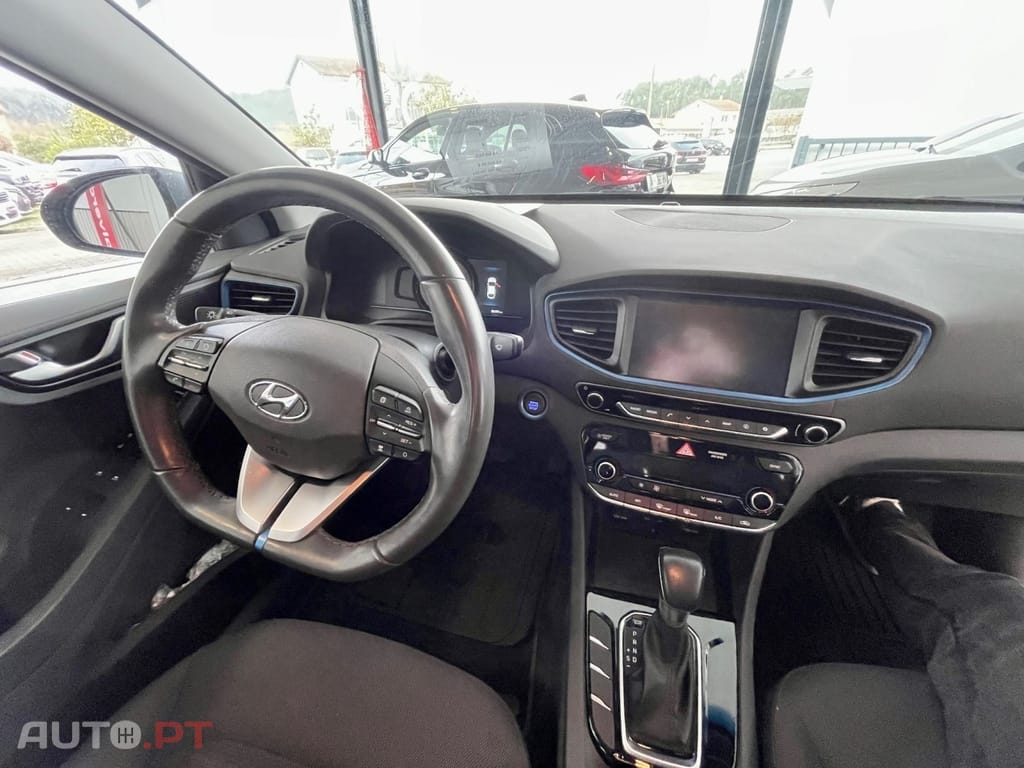Hyundai Ioniq 1.6 GDI HEV Hybrid Tech