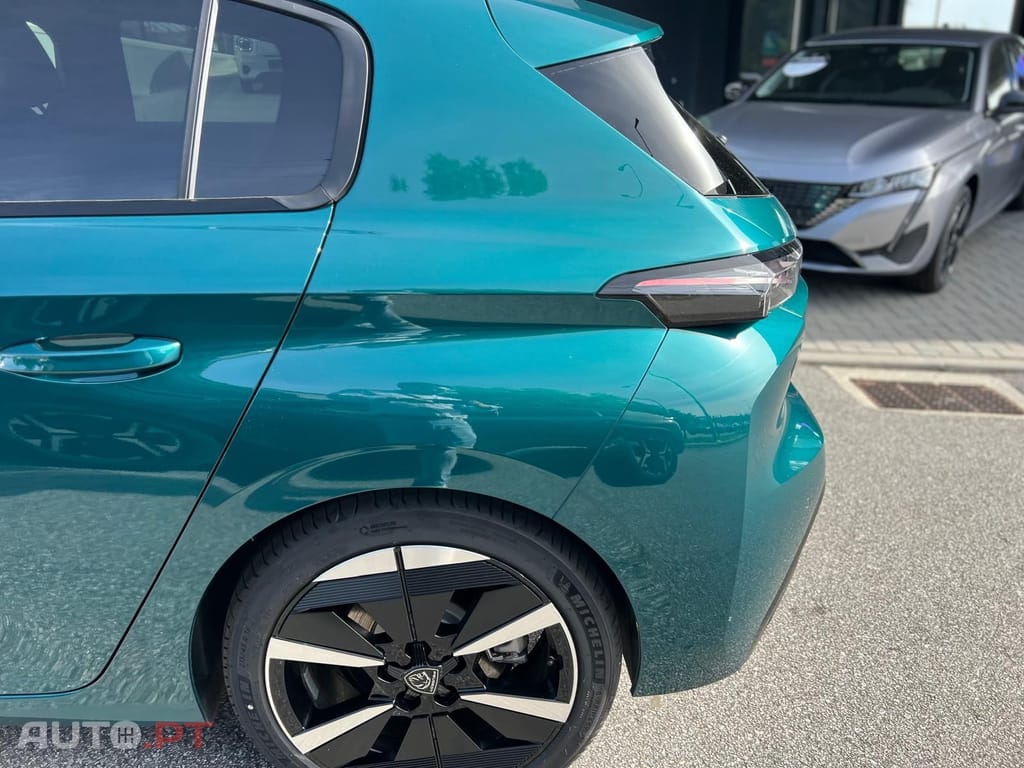 Peugeot E-308 54 kWh GT