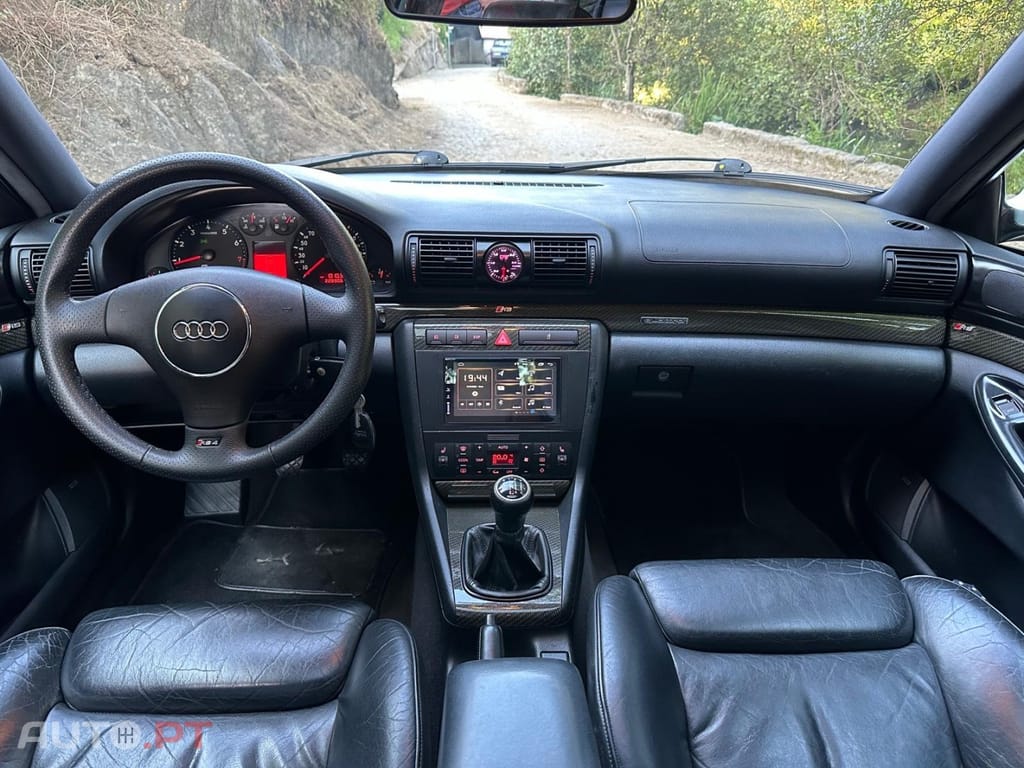 Audi RS4 2.7 V6 quattro