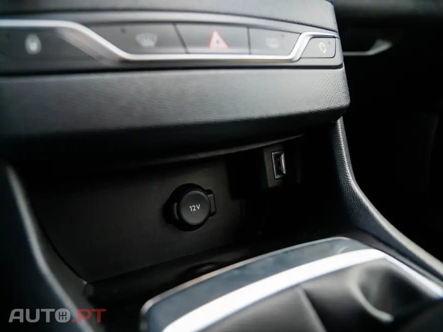 Peugeot 308 1.5 BlueHDi Business Line