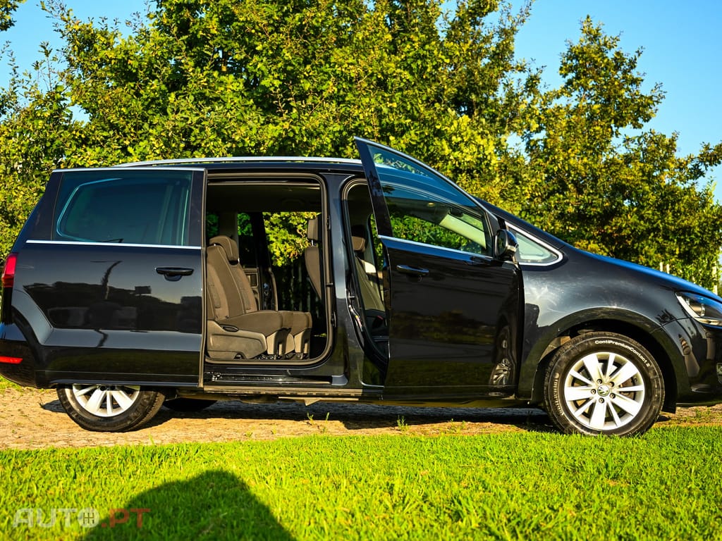 Volkswagen Sharan 2.0 TDi Blue Highline